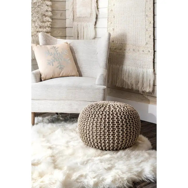 Gestrickte Ottomane aus einfarbiger Baumwolle, Pouf und Fußstütze
